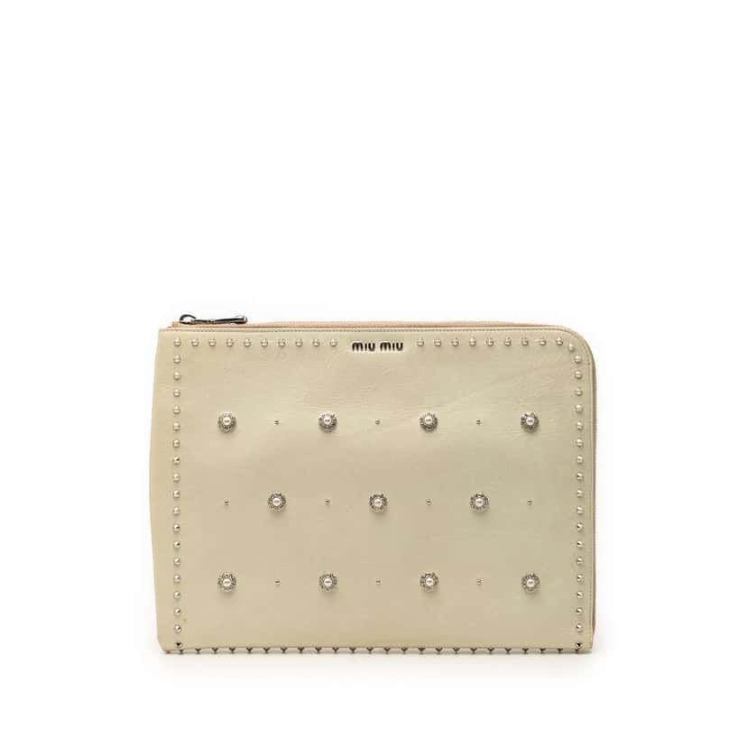 Miu Miu Faux Pearl Studded Leather Clutch White Leather Very good condition - Front View