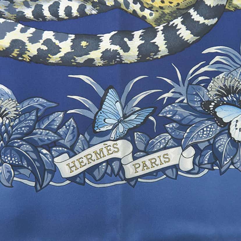 Hermès Jungle Love Silk Scarf 90 Blue Silk Never worn - Back View