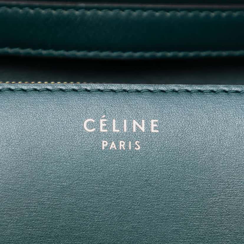 Celine Medium Calfskin Classic Box Green Leather Very good condition - Box View