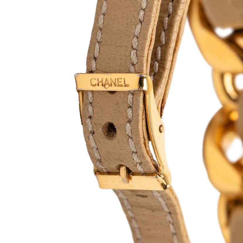 Chanel CC Gold Plated Leather Woven Chain Bracelet Gold Metal Very good condition - Model View