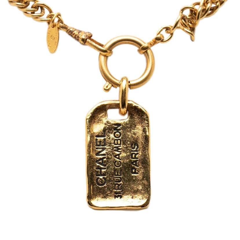 Chanel Gold Plated 31 Rue Cambon Plaque Pendant Necklace Gold Metal Very good condition - Front View