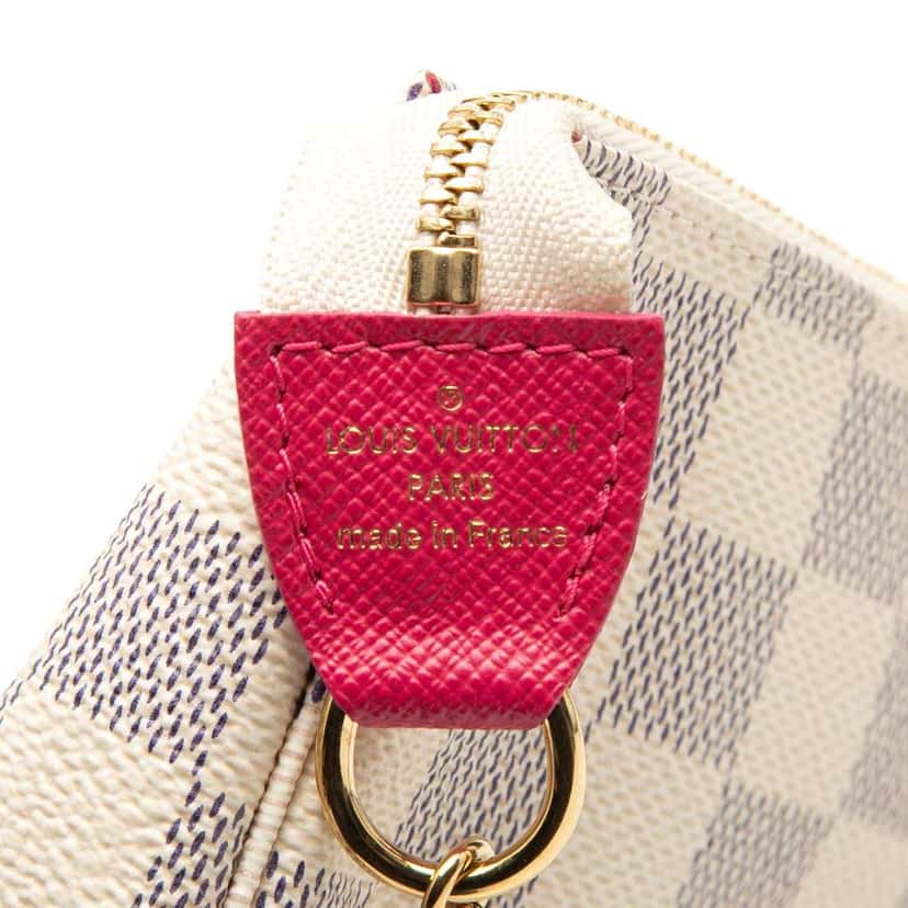 Louis Vuitton Damier Azur Animation Hollywood Mini Pochette Accessoires White Very good condition - Box View