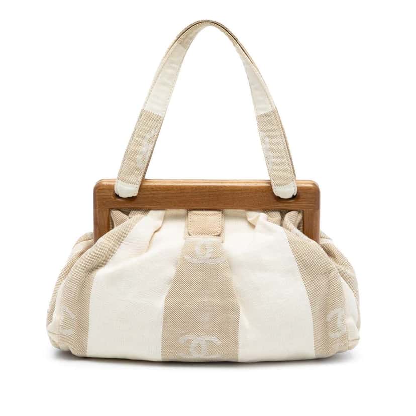 Chanel Canvas Wooden Clam Shell Handbag White Canvas Very good condition - Front View