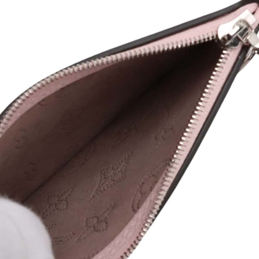 Louis Vuitton Monogram Mahina Blossom PM Pink Leather Very good condition - Model View