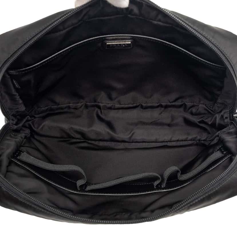 Prada Saffiano Trimmed Tessuto Clutch Black Very good condition - Model View