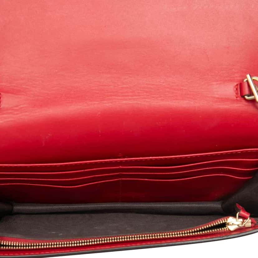 Gucci Mini Guccissima Bow Signature Wallet On Chain Red Leather Very good condition - Model View