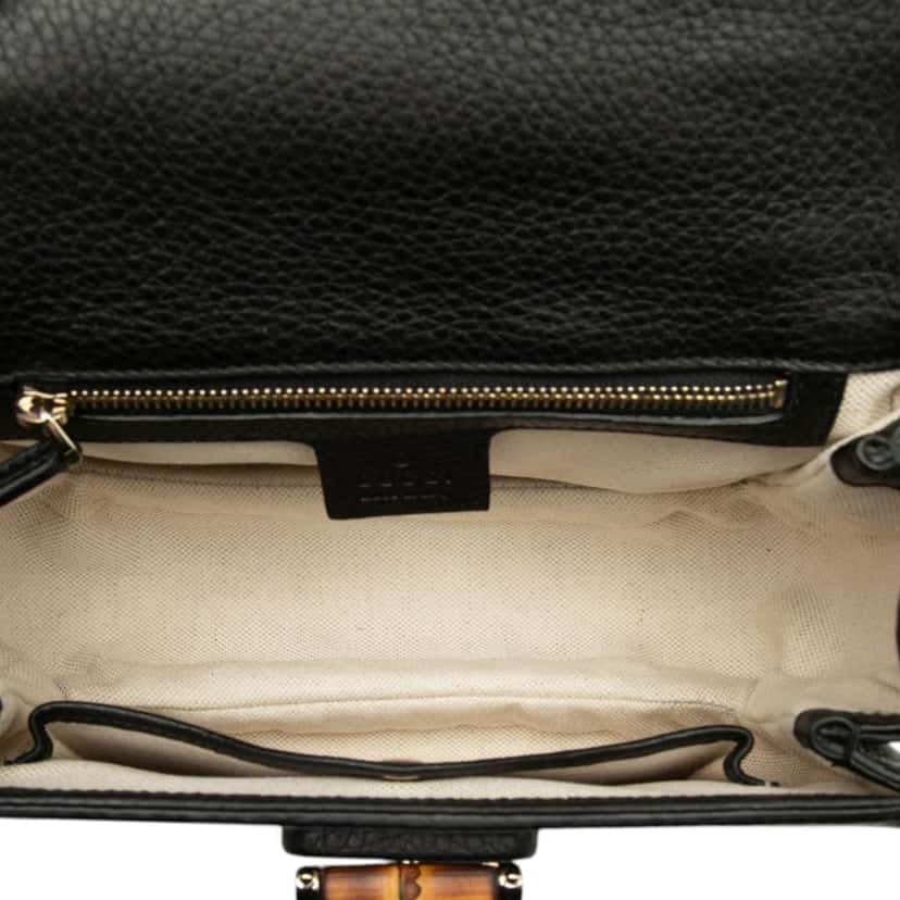 Gucci Small Leather New Bamboo Satchel Black Leather Very good condition - Model View