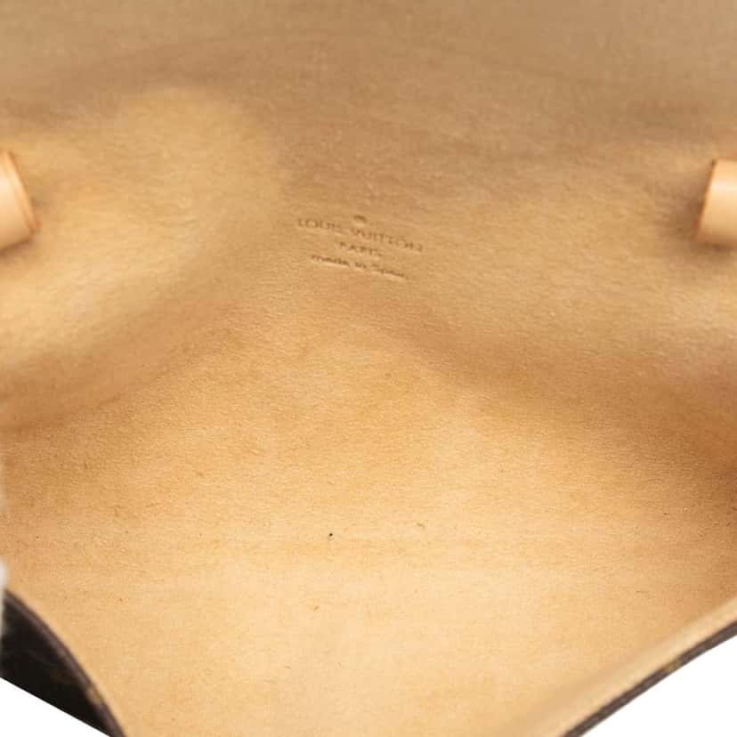 Louis Vuitton Monogram Pochette Twin PM Brown Very good condition - Model View