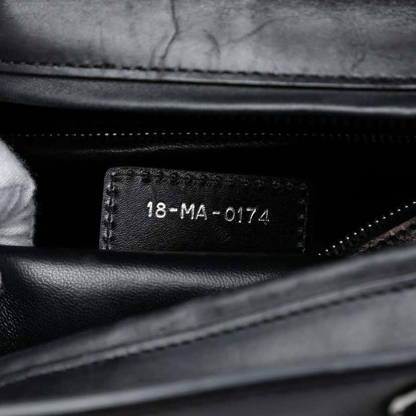 Dior Large Calfskin Pocket Tote Lady Dior Black Leather Very good condition - Box View