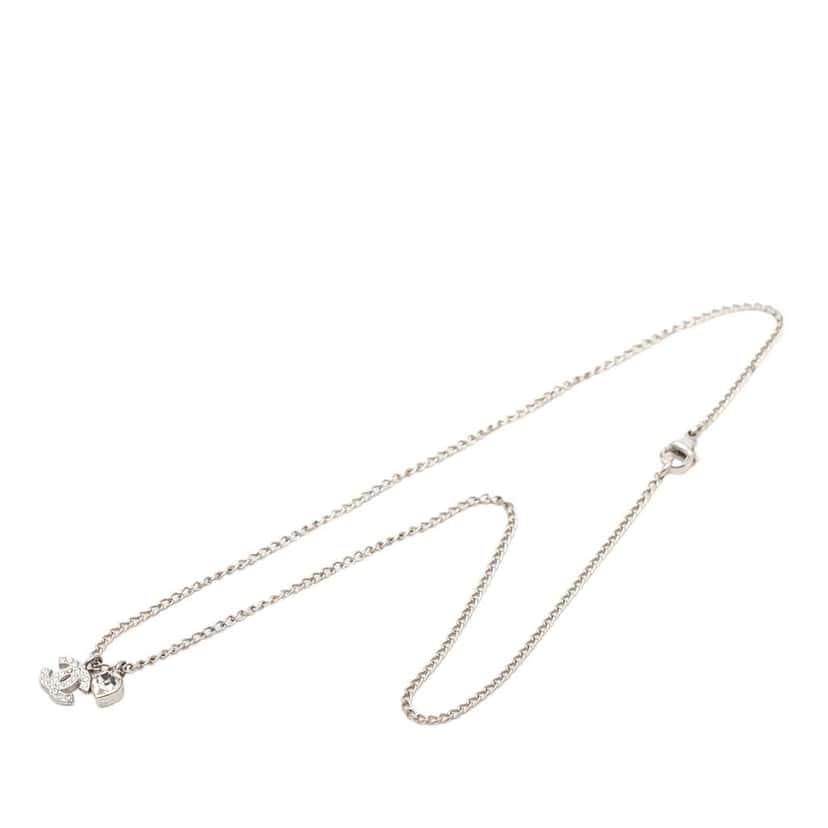 Chanel CC Brass and Strass Heart Pendant Necklace Silver Brass Very good condition - Front View