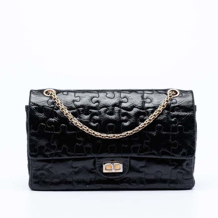 Chanel Crackled Patent Puzzle Reissue 2.55 Double Flap 226 Black Leather Very good condition - Front View