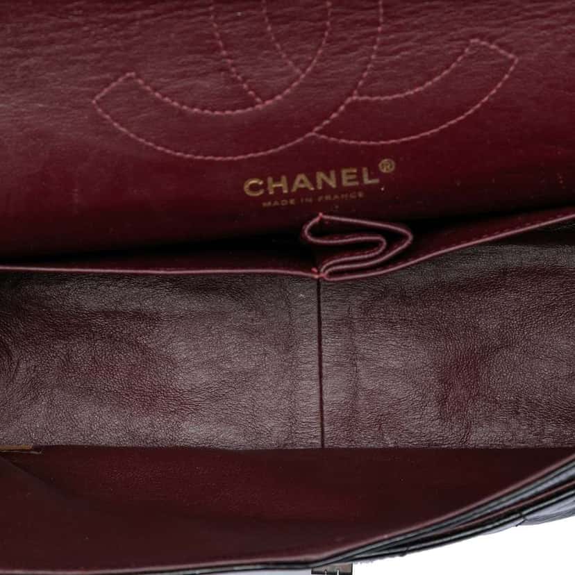 Chanel Crackled Patent Puzzle Reissue 2.55 Double Flap 226 Black Leather Very good condition - Model View