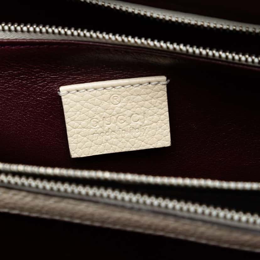 Gucci Small Grained Calfskin Zumi Top Handle Bag White Leather Very good condition - Box View