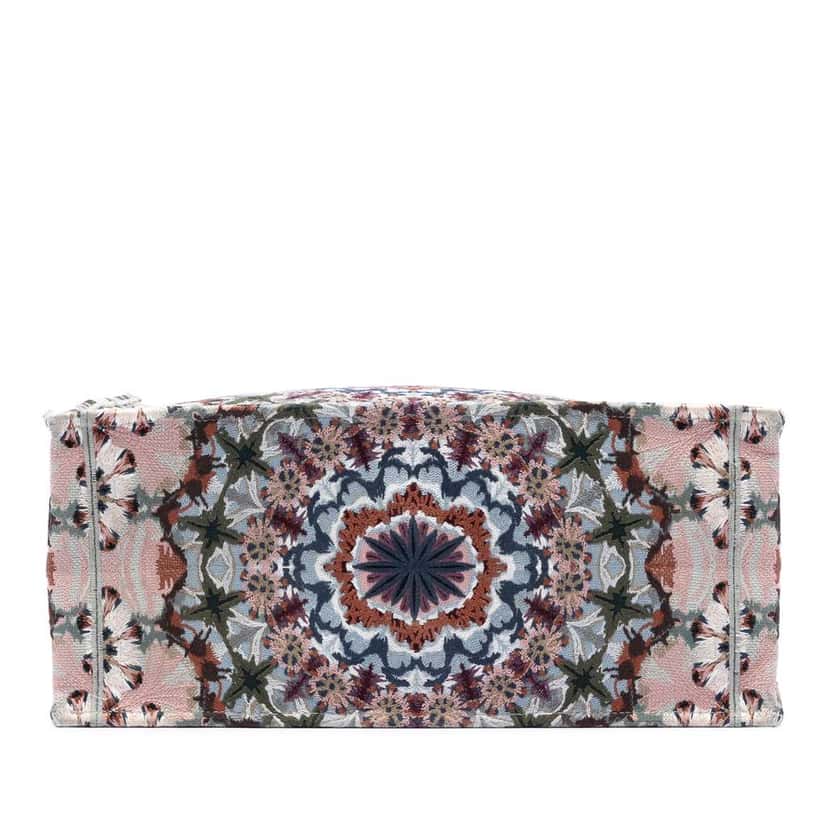 Dior Large Embroidered Canvas KaleiDiorscopic Book Tote Pink Canvas Very good condition - Inside View