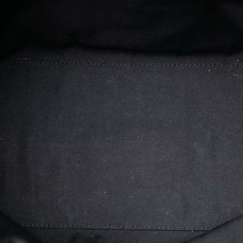 Gucci Large GG Canvas Eclipse Tote Black Canvas Very good condition - Model View