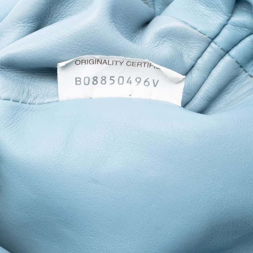 Bottega Veneta Lambskin The Mini Pouch Crossbody Blue Leather Very good condition - Box View