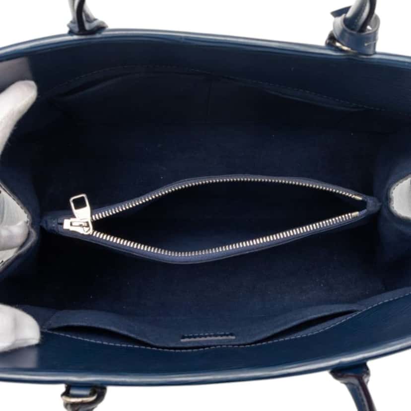 Louis Vuitton Epi Marly MM Blue Leather Very good condition - Model View