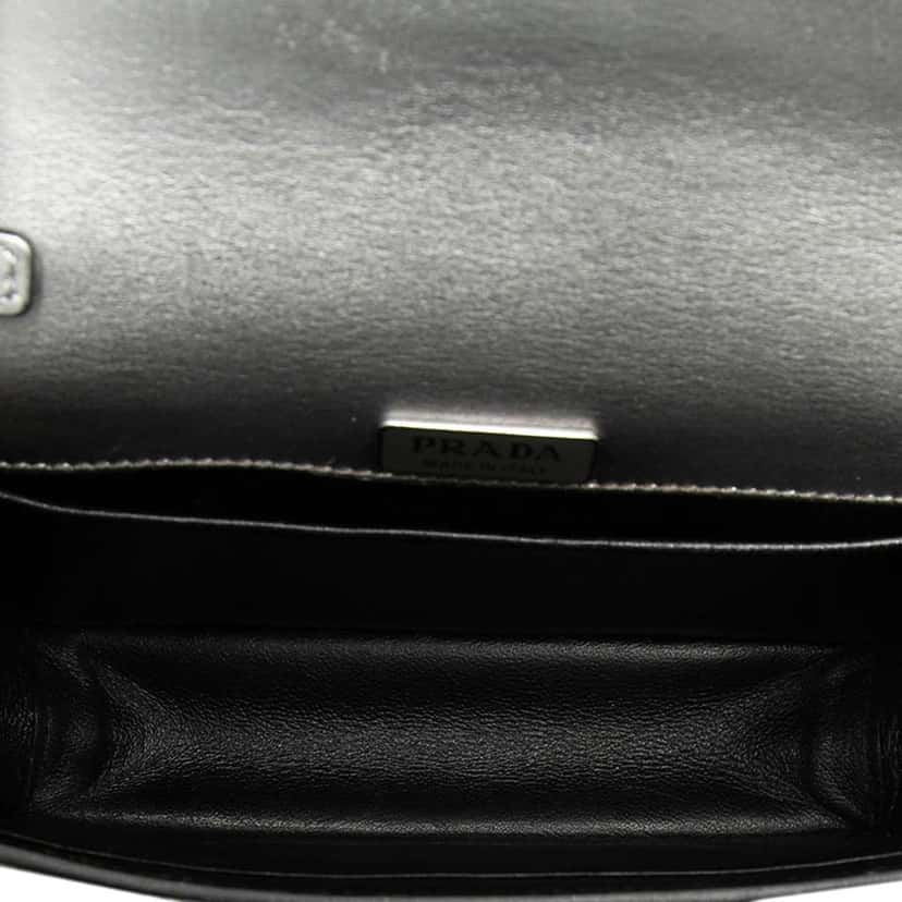 Prada Saffiano Trimmed Metallic Vitello Cahier Bag Silver Leather Very good condition - Model View