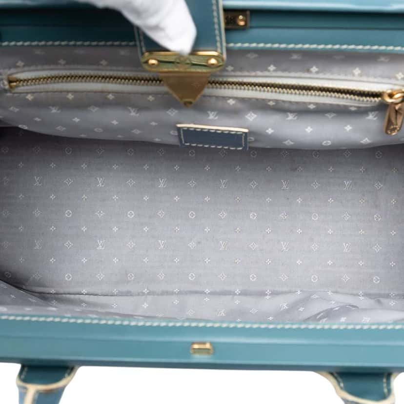 Louis Vuitton Suhali Lingenieux PM Blue Leather Very good condition - Model View