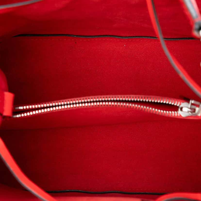 Louis Vuitton Epi NeoNoe MM Blue Leather Very good condition - Model View