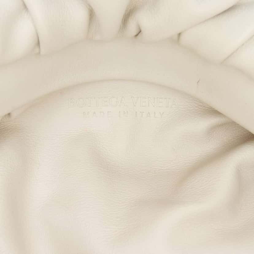 Bottega Veneta Lambskin Chain Pouch White Leather Very good condition - Box View