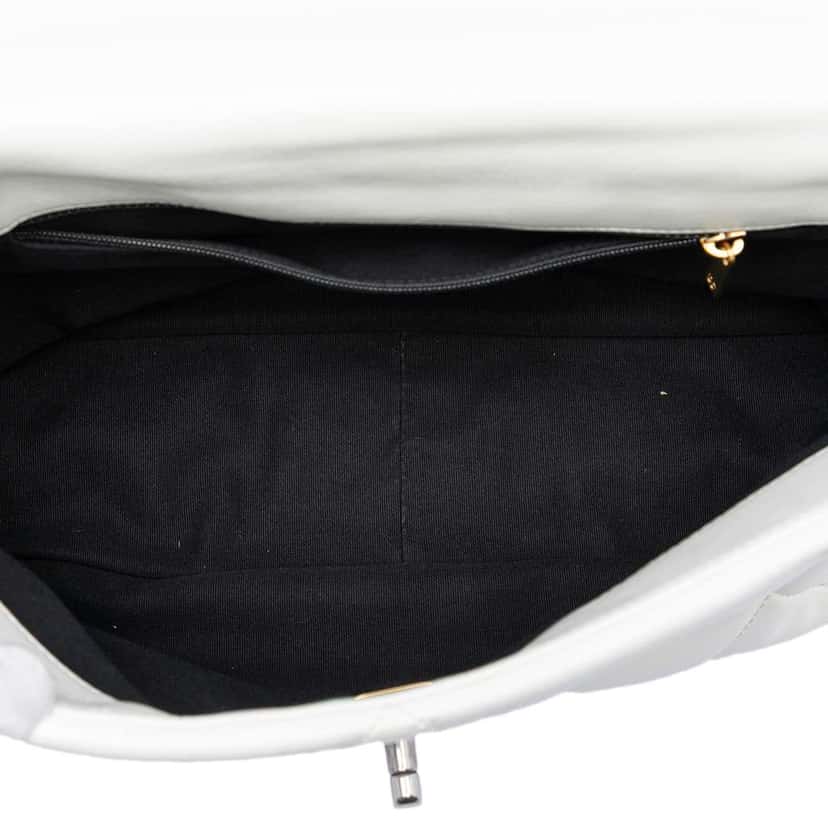 Chanel Large Lambskin 19 Flap White Leather Very good condition - Model View