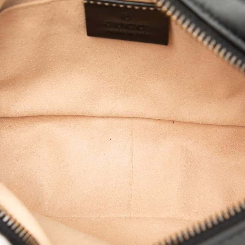 Gucci Mini GG Marmont Matelasse Leather Crossbody Black Leather Very good condition - Model View