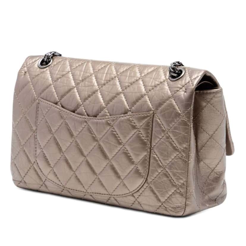 Chanel Quilted Metallic Aged Calfskin Reissue 2.55 Double Flap 226 Gold Leather Very good condition - Back View