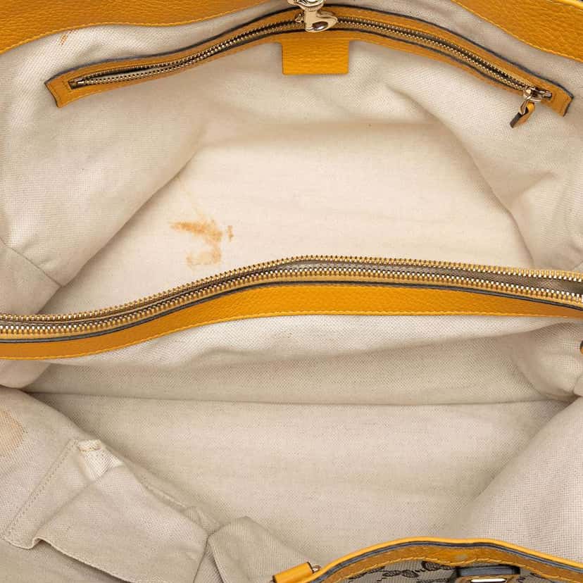 Gucci Medium GG Canvas Bella Tote Beige Canvas Very good condition - Model View