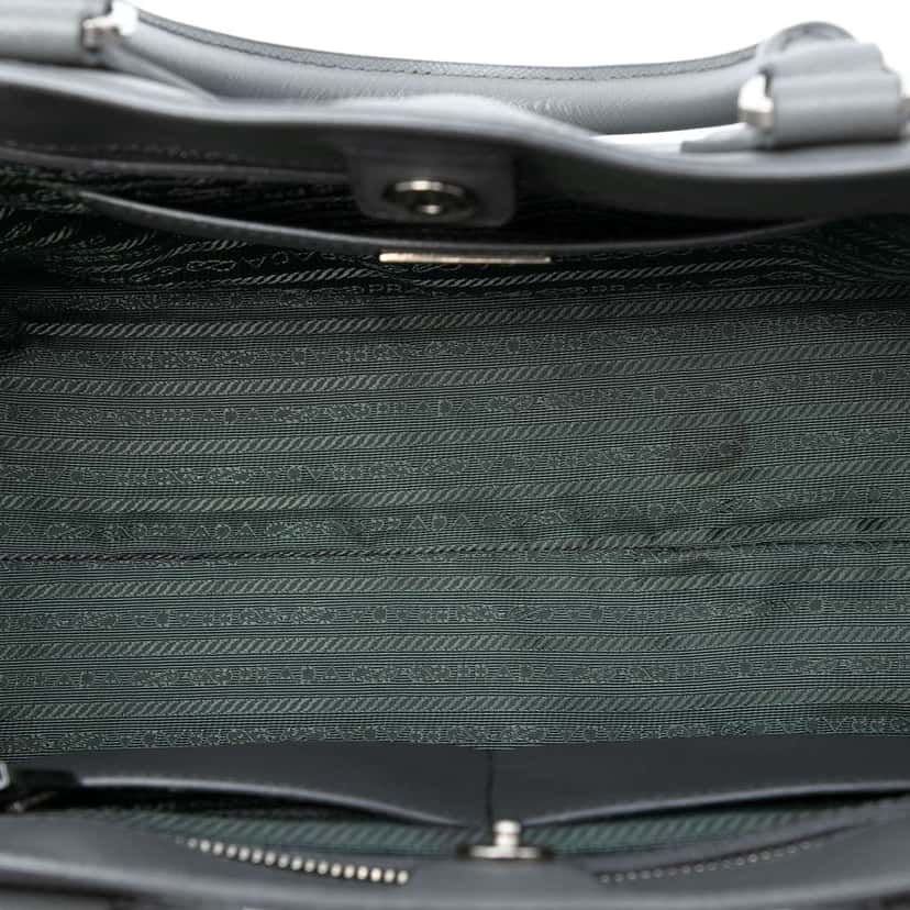 Prada Medium Bicolor Saffiano Lux Galleria Satchel Grey Leather Very good condition - Model View
