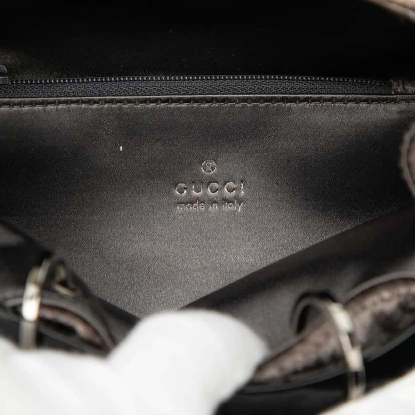 Gucci Velvet Ring Bucket Silver Velvet Very good condition - Box View