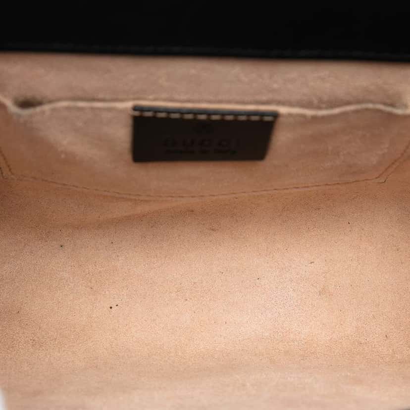 Gucci Small Guccissima Padlock Crossbody Black Leather Very good condition - Model View