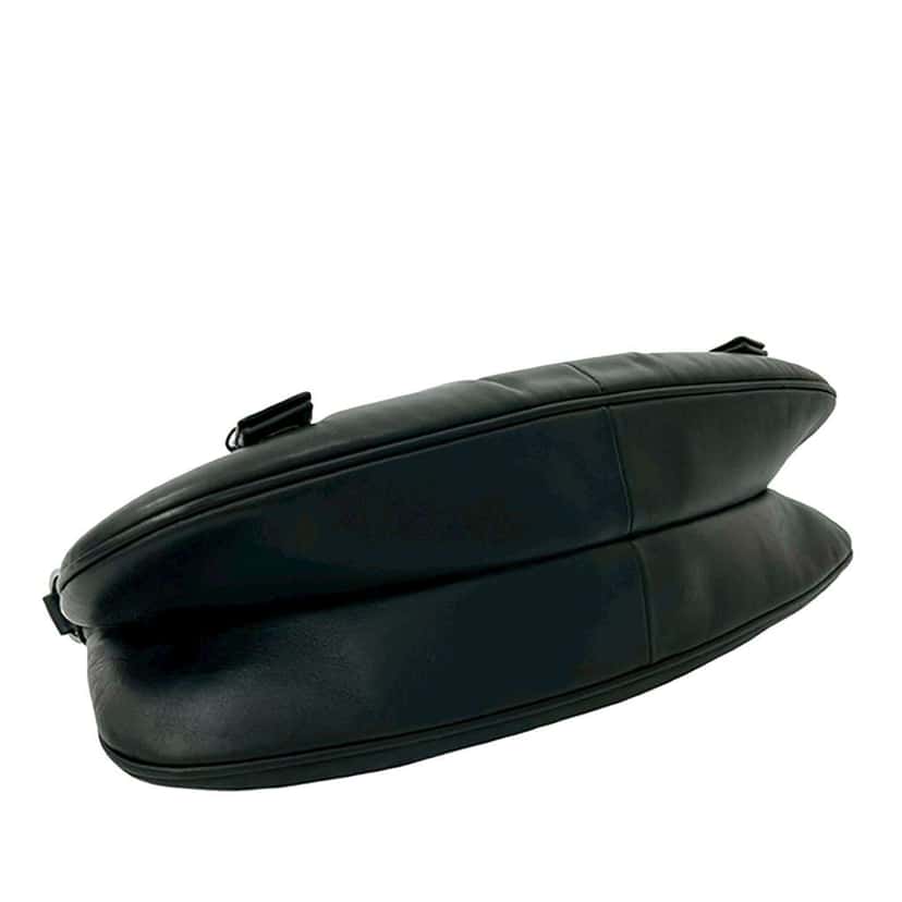 Dior Smooth Calfskin Street Chic Shoulder Bag Black Leather Very good condition - Model View