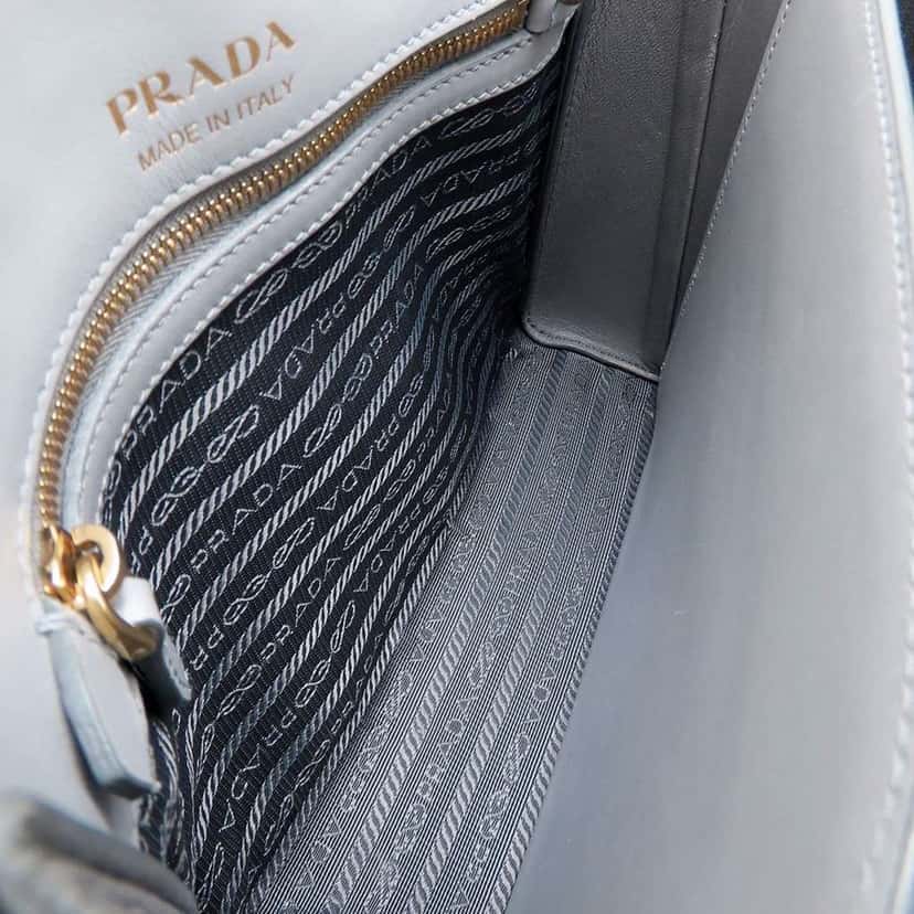 Prada Small Saffiano Cuir Monochrome Top Handle Tote Grey Leather Very good condition - Model View