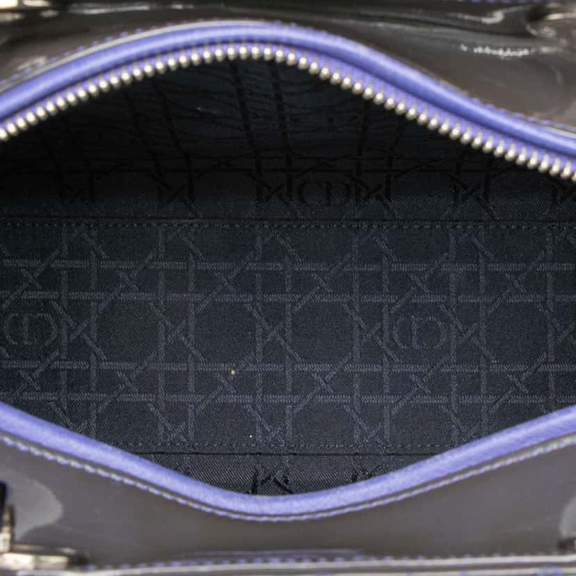 Dior Large Patent Cannage Lady Dior Purple Leather Very good condition - Model View