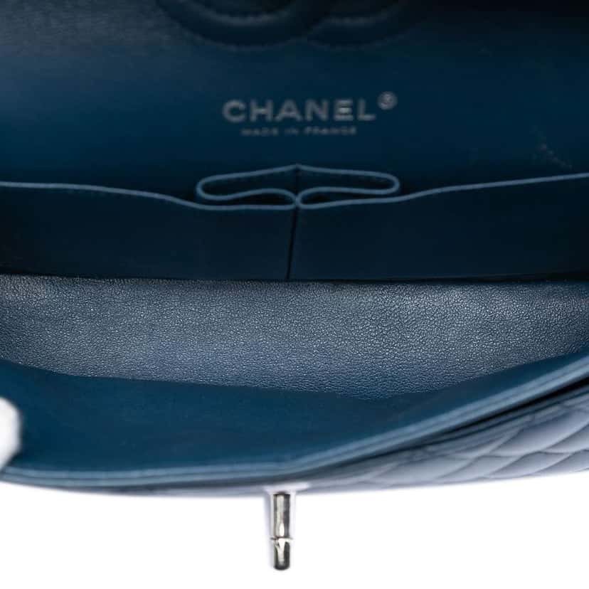 Chanel Small Classic Lambskin Double Flap Blue Leather Very good condition - Model View