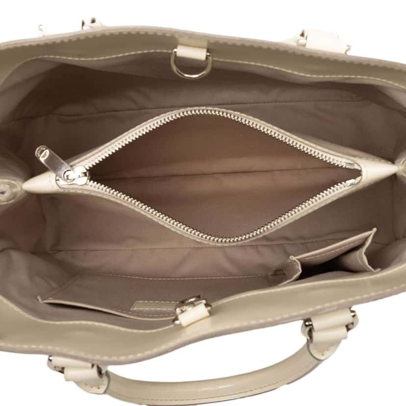 Louis Vuitton Epi Passy PM White Leather Very good condition - Model View