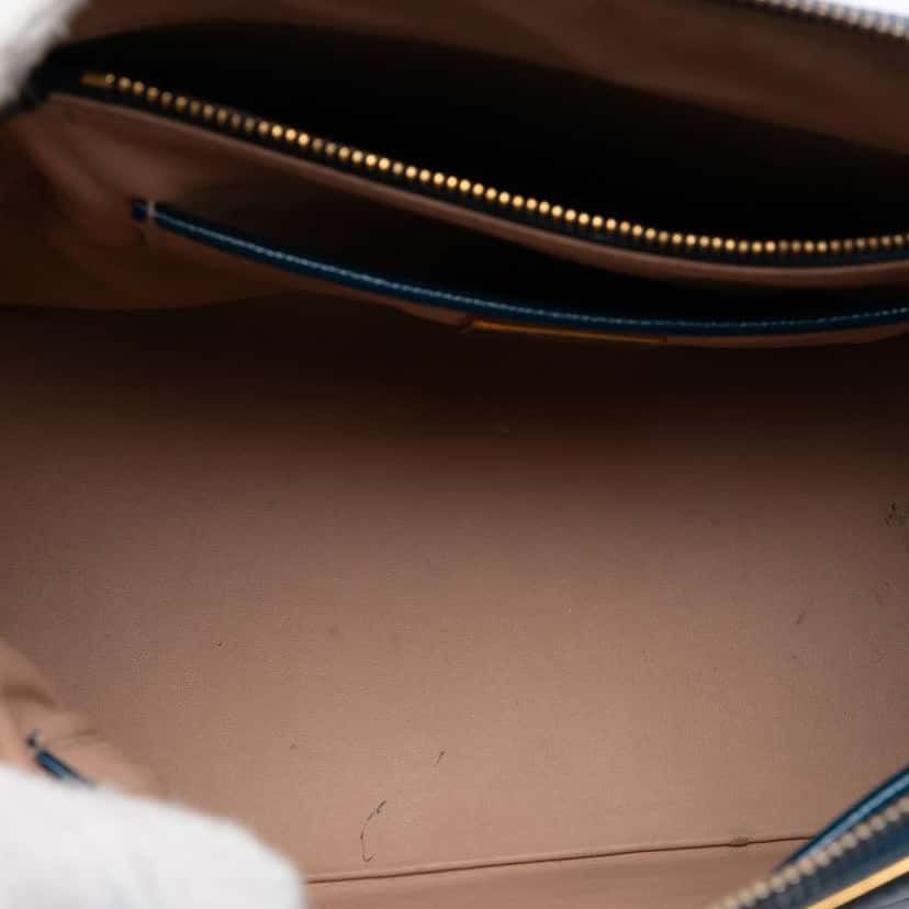 Prada Medium Saffiano Vernice Promenade Satchel Blue Leather Very good condition - Model View