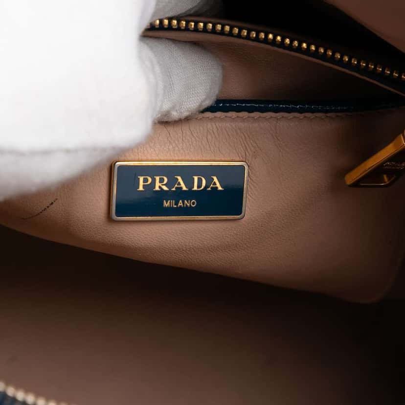 Prada Medium Saffiano Vernice Promenade Satchel Blue Leather Very good condition - Box View
