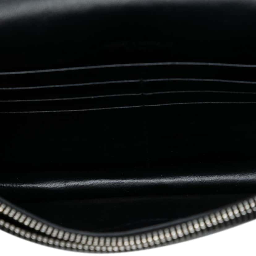 Saint Laurent Medium Croc Embossed Leather Kate Tassel Crossbody Black Leather Very good condition - Model View