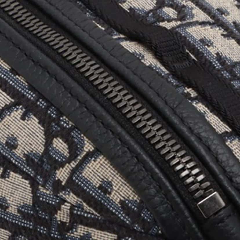 Dior Oblique Canvas Scarab Crossbody Blue Canvas Very good condition - Box View