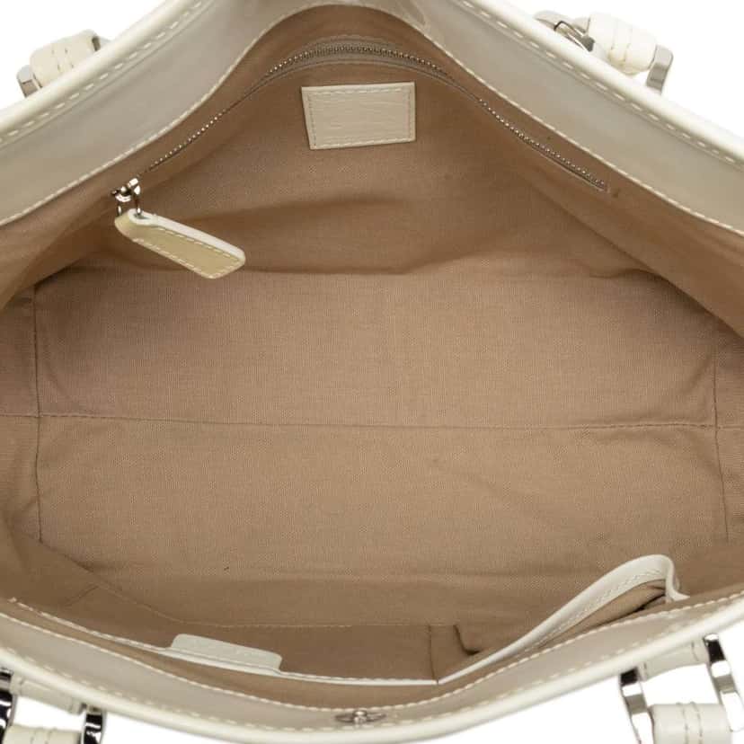 Burberry House Check Coated Canvas Hearts Gracie Tote Beige Very good condition - Model View