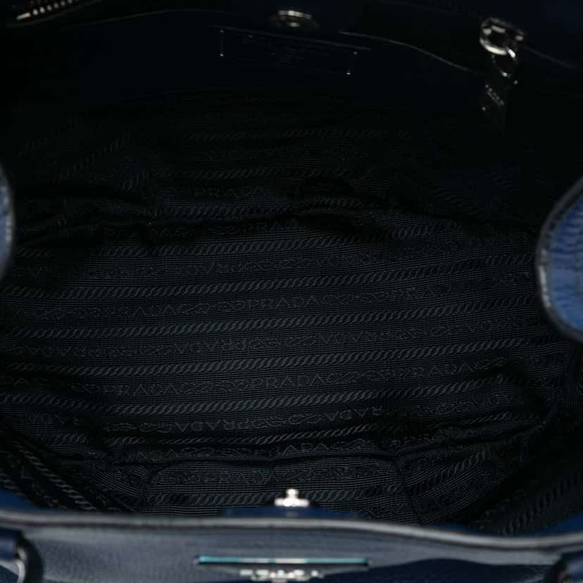 Prada Vitello Daino Open Convertible Tote Blue Leather Very good condition - Model View