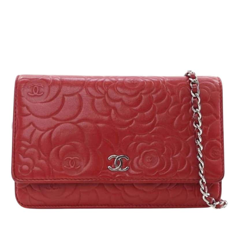Chanel CC Embossed Lambskin Camellia Wallet On Chain Red Leather Very good condition - Front View