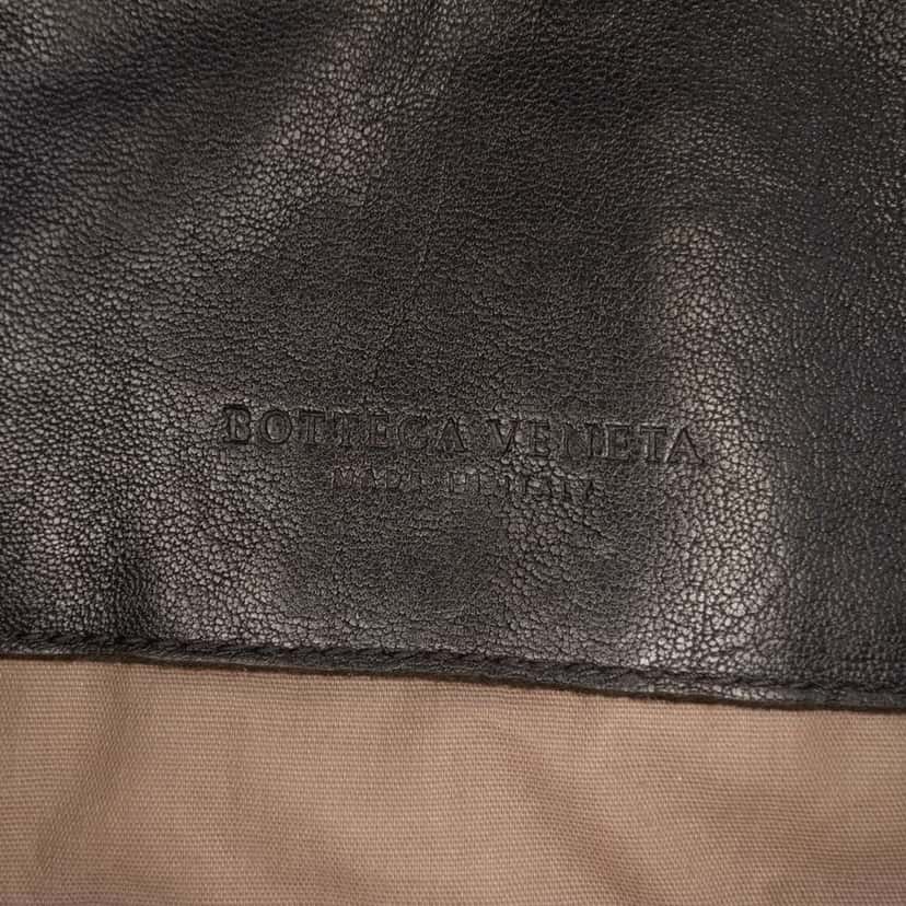 Bottega Veneta Tricolor Nappa Intrecciato Clutch Black Leather Very good condition - Box View