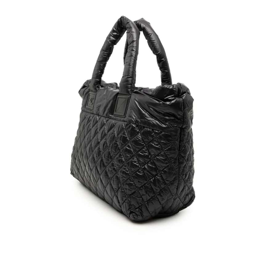 Chanel Medium Quilted Nylon Reversible Coco Cocoon Tote Black Very good condition - Back View