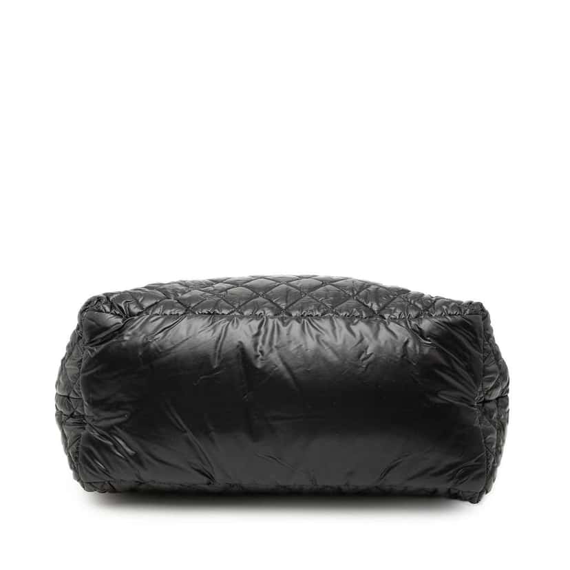 Chanel Medium Quilted Nylon Reversible Coco Cocoon Tote Black Very good condition - Inside View