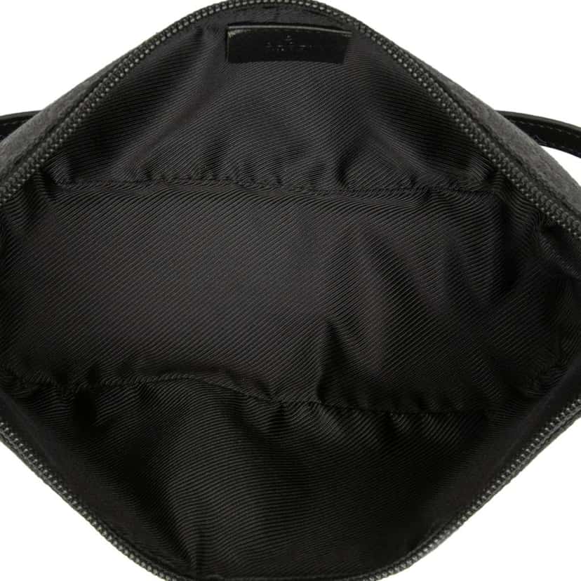 Gucci GG Canvas Boat Black Canvas Very good condition - Model View