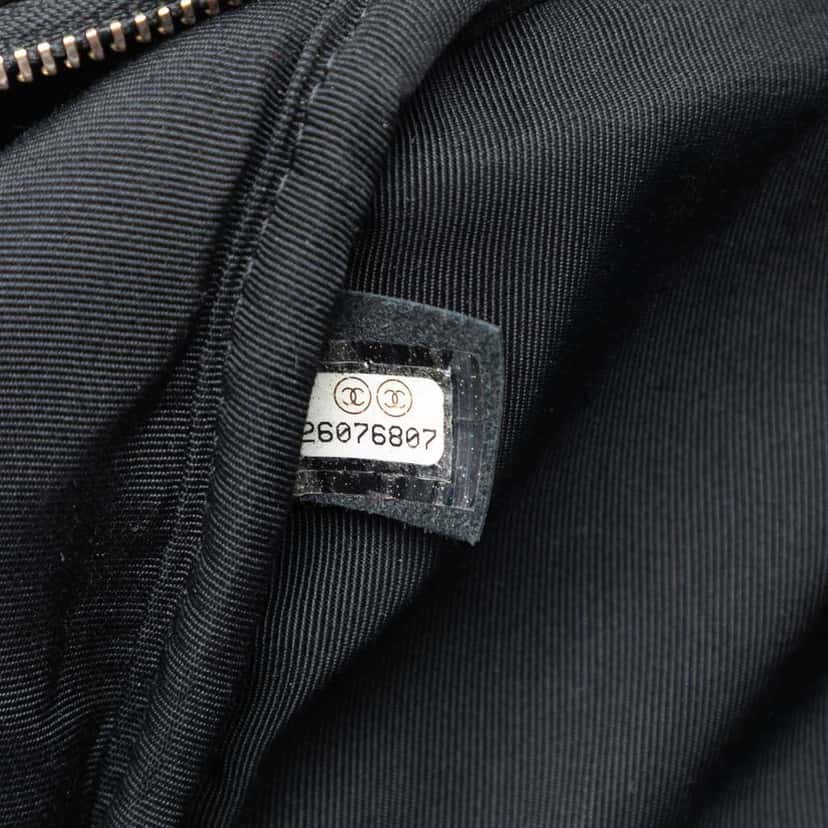 Chanel Small Quilted Lambskin Buckle Camera Bag Black Leather Very good condition - Box View