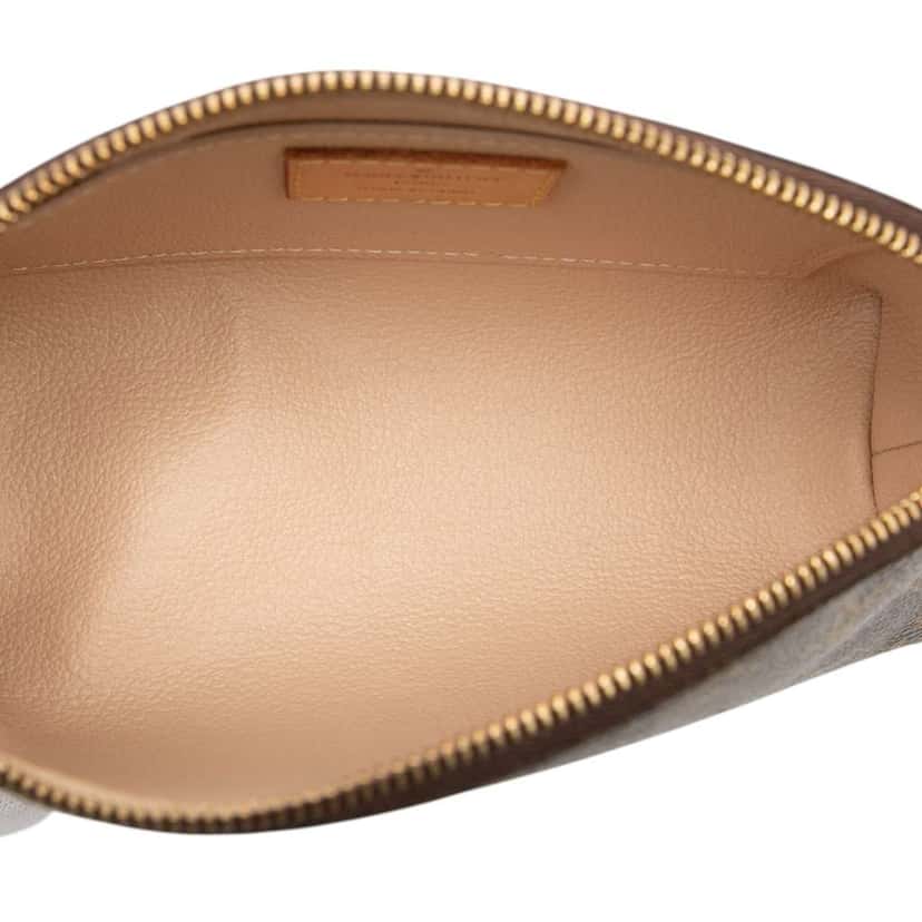 Louis Vuitton Monogram Cosmetic Pouch PM Brown Very good condition - Model View